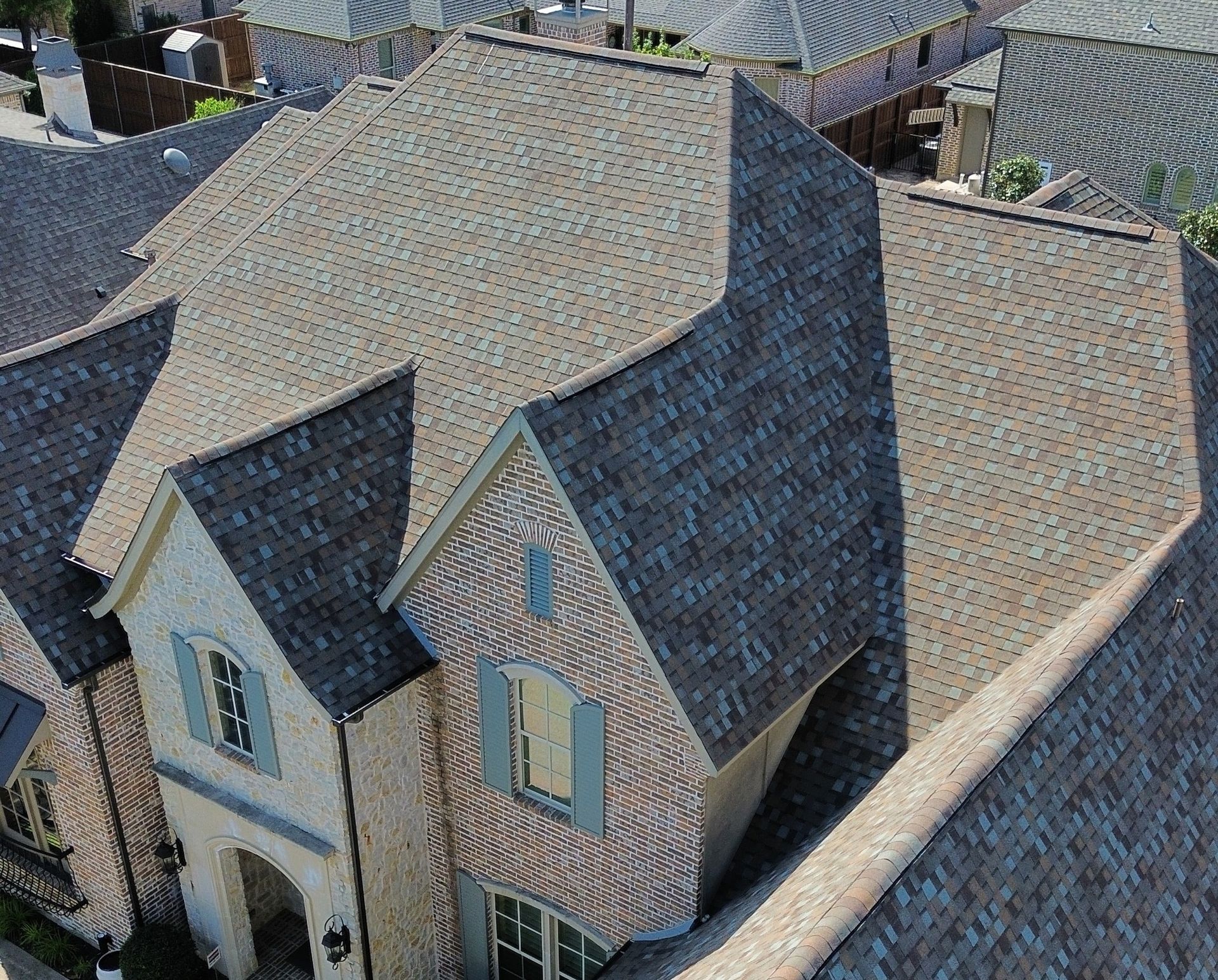 Custom Roofing and Construction