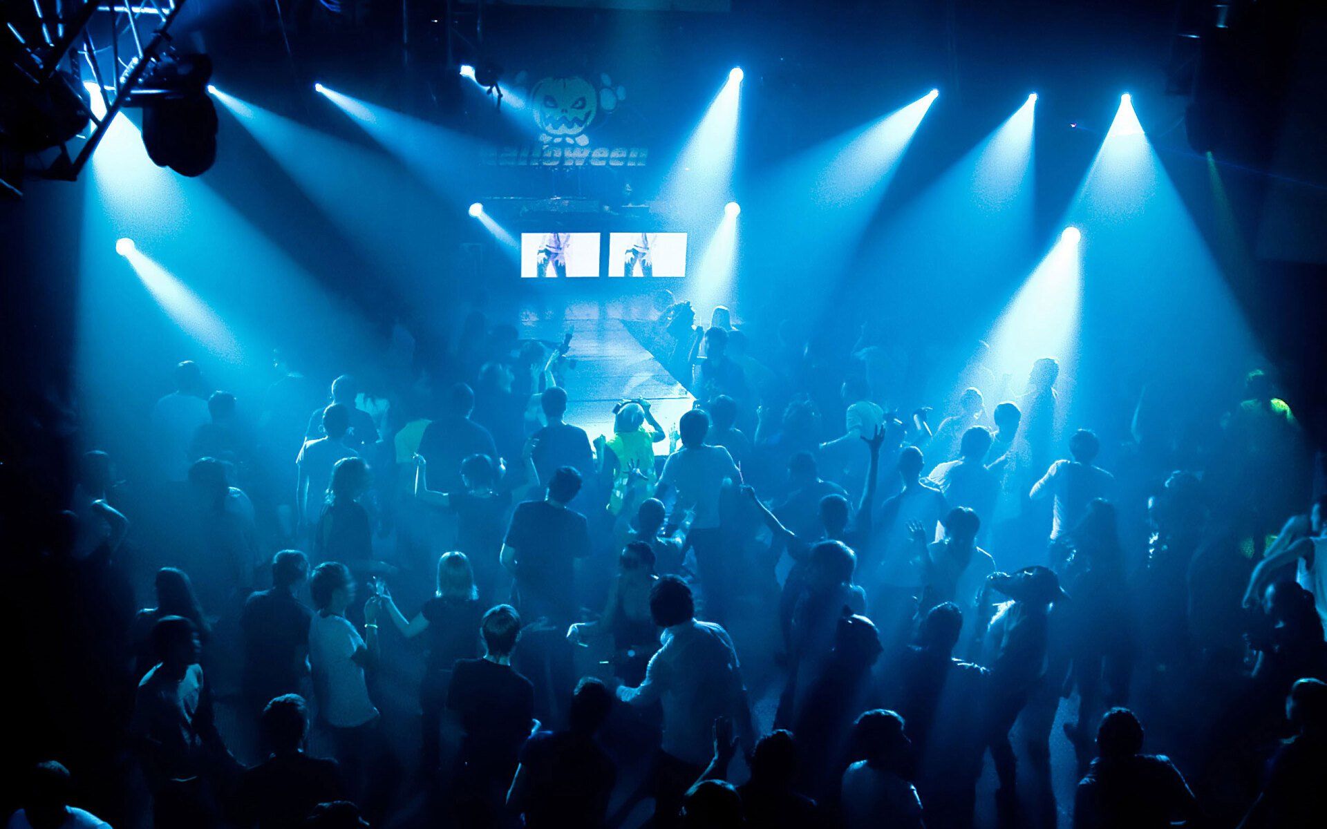 Learn More About Event Organizer Insurance Concert