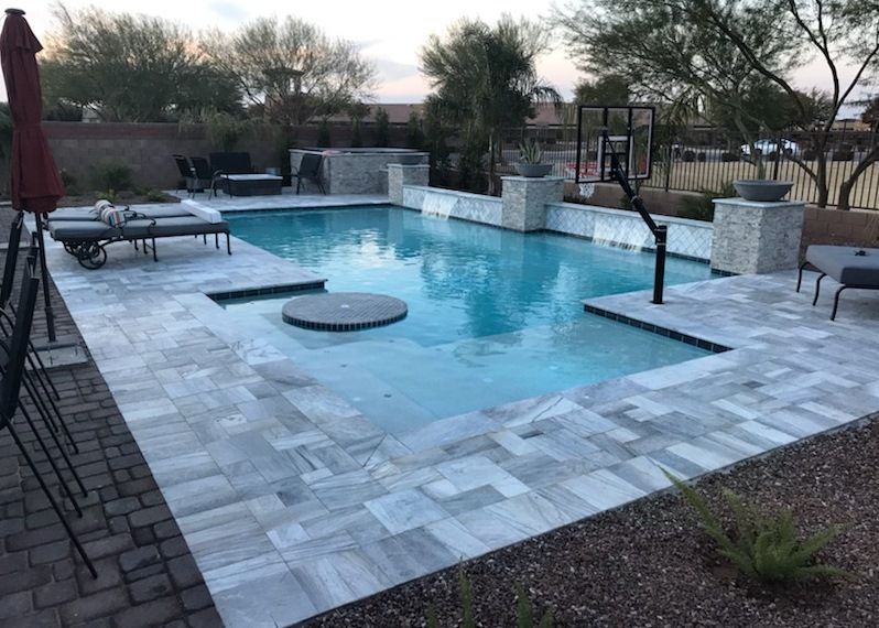 Lux pool arctic white