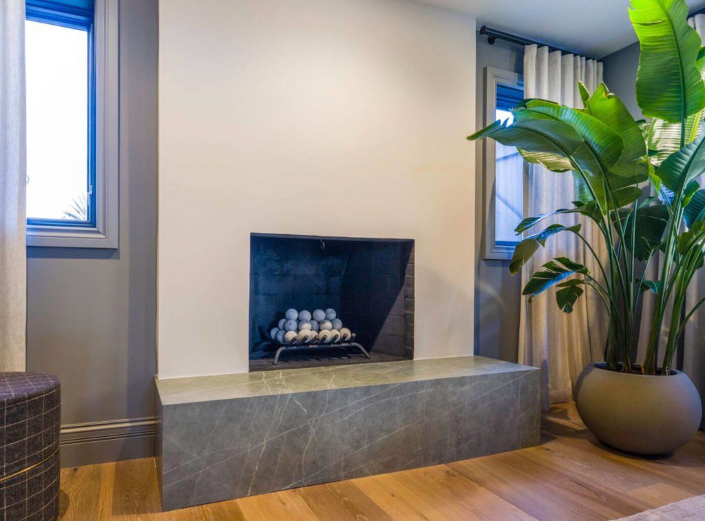 HGTV EPISODE OF CELEBRITY IOU – FIREPLACE