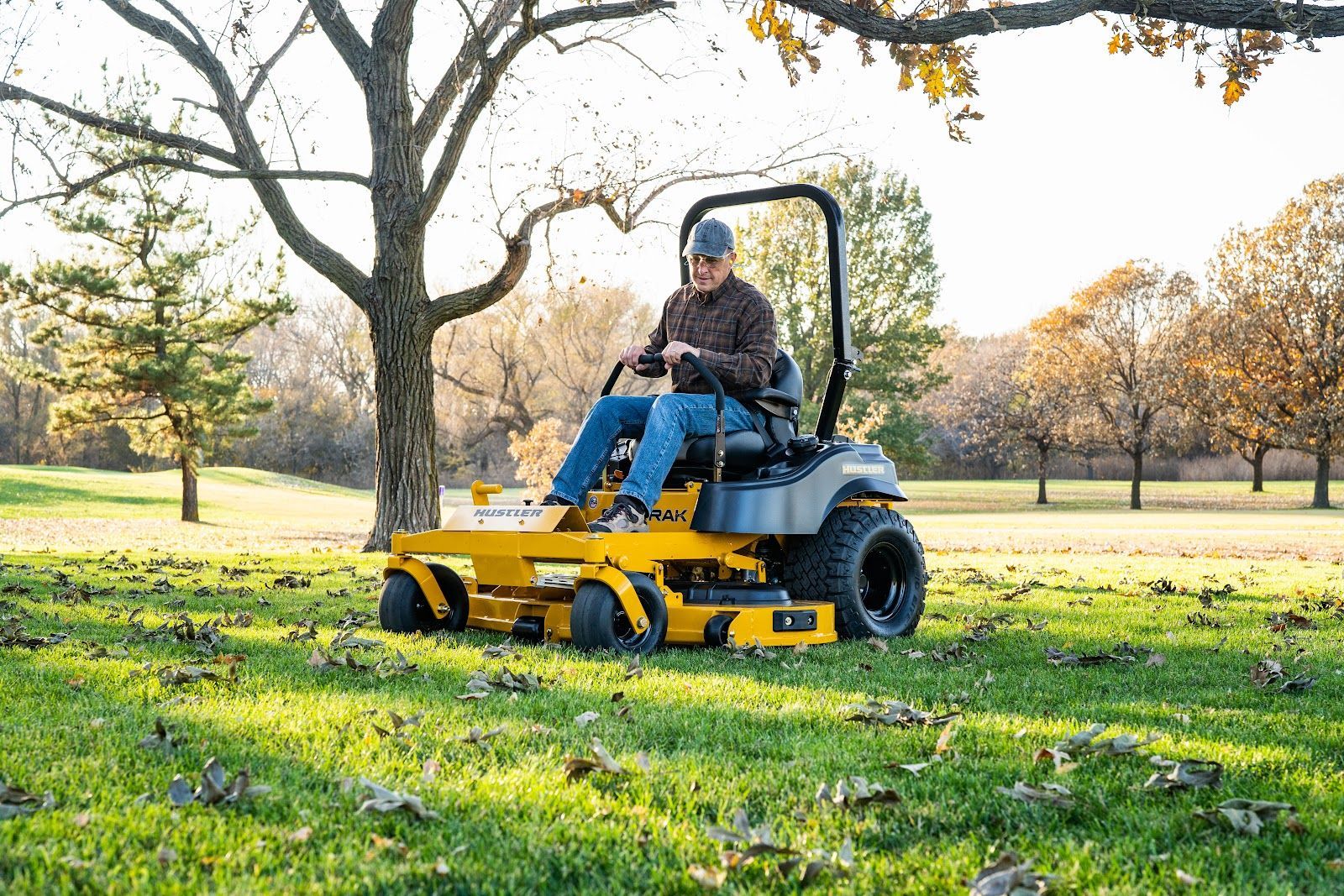 Hustler turf mower