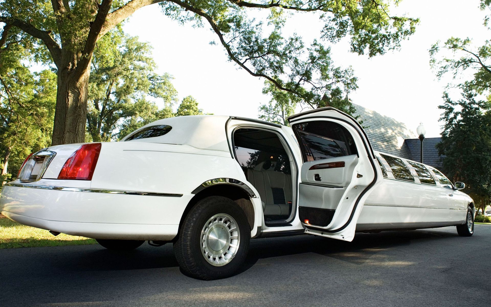 limo service near me yorktown heights ny