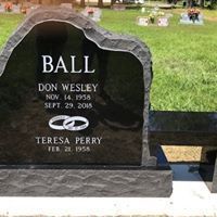 Jet Black Boulder Bench