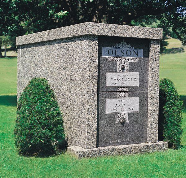 Mausoleums Memorials