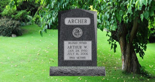 Vertical Single Monument in Dark Cloud Gray