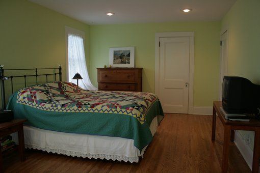 green bedsheet