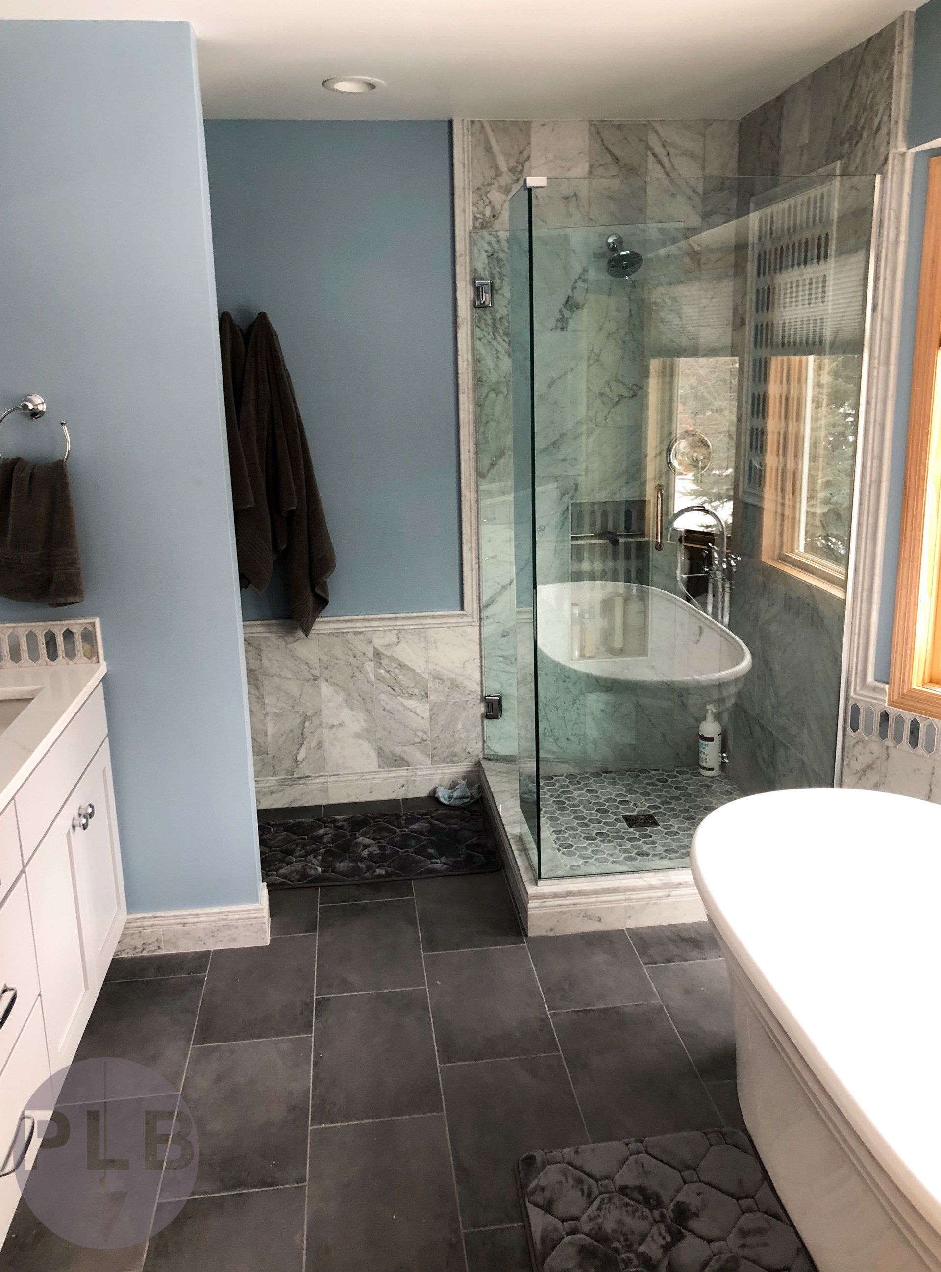 bathroom with bathtub