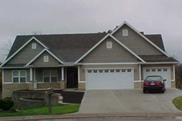 House with car parking