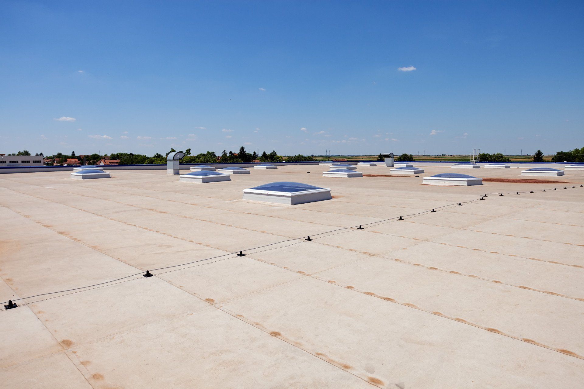 commercial roofing businesses