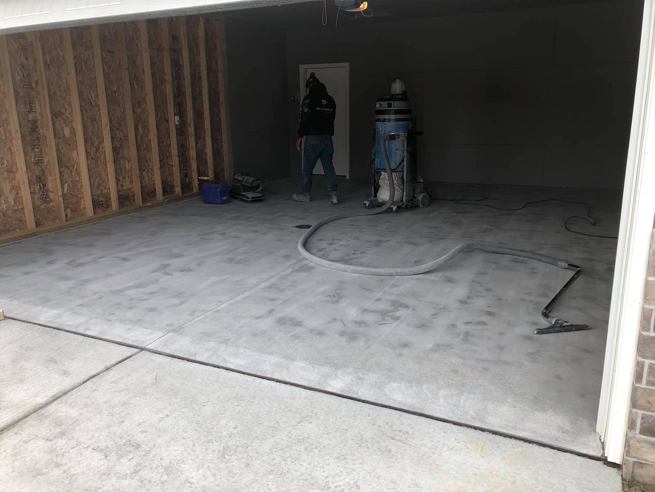 Concrete flooring service