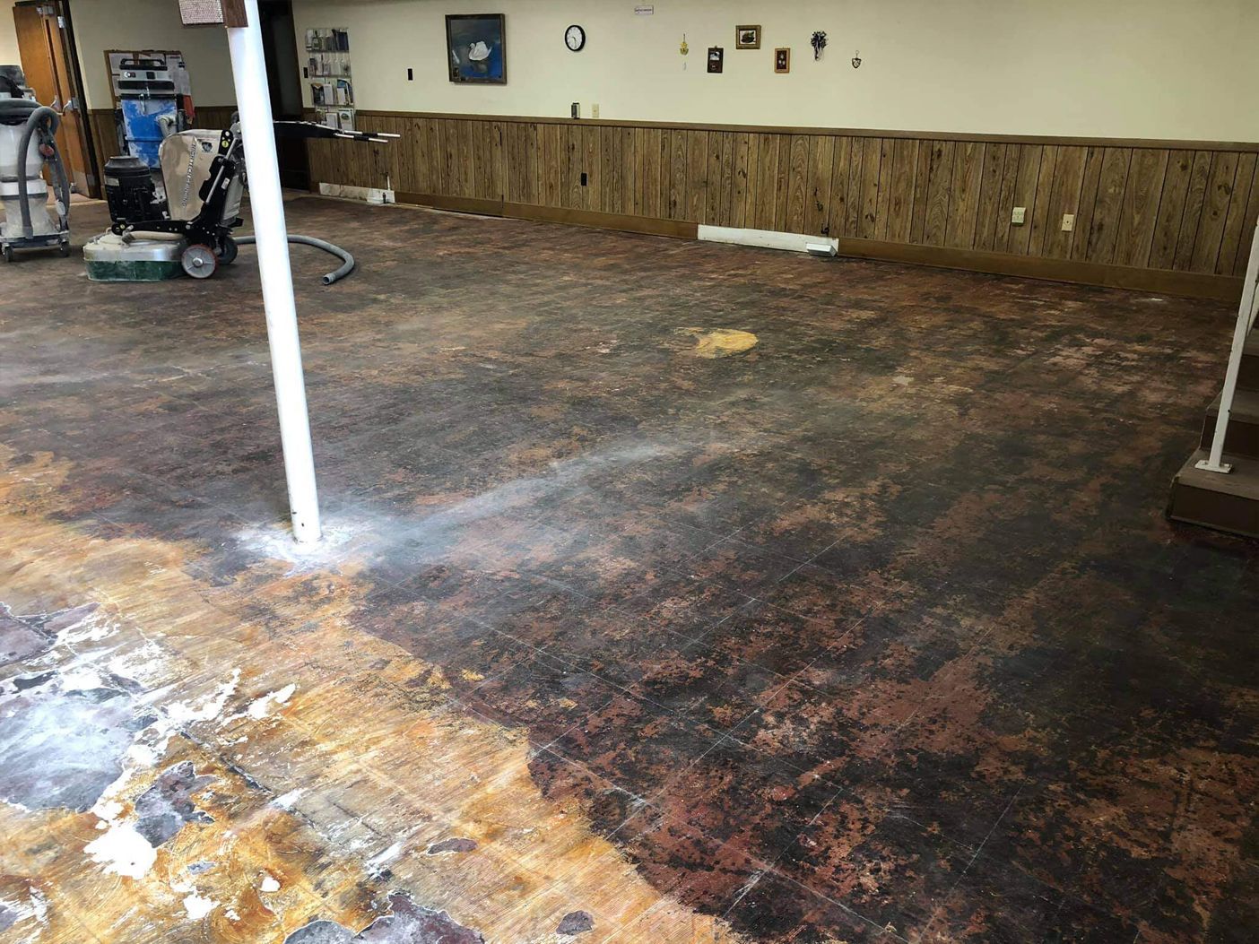 Concrete flooring service