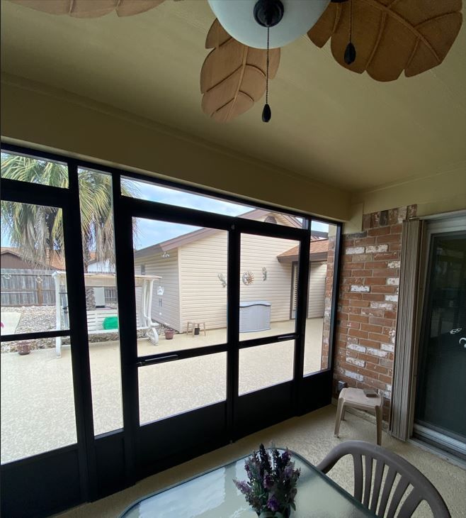 Screenroom installation