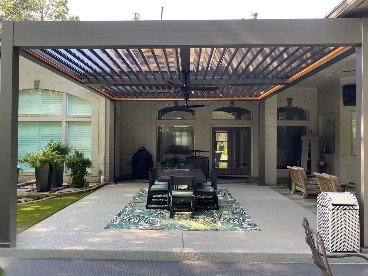 Azenco louvered pergola