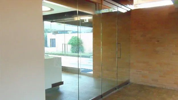 Commercial glass