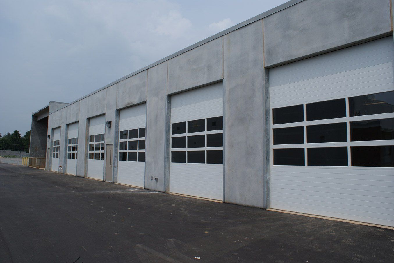 Industrial overhead doors