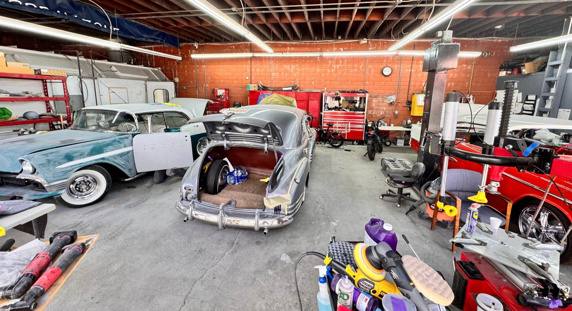 New International Auto Body Shop