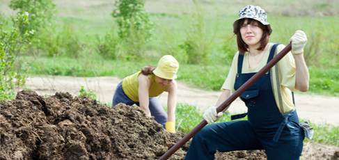 Women digging the ground