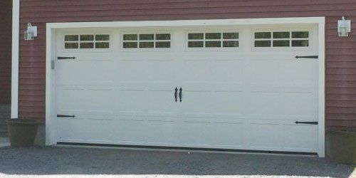 Haas Model 660 Carriage House Garage Door