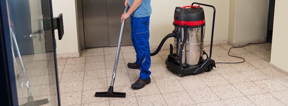 Commercial vacuum