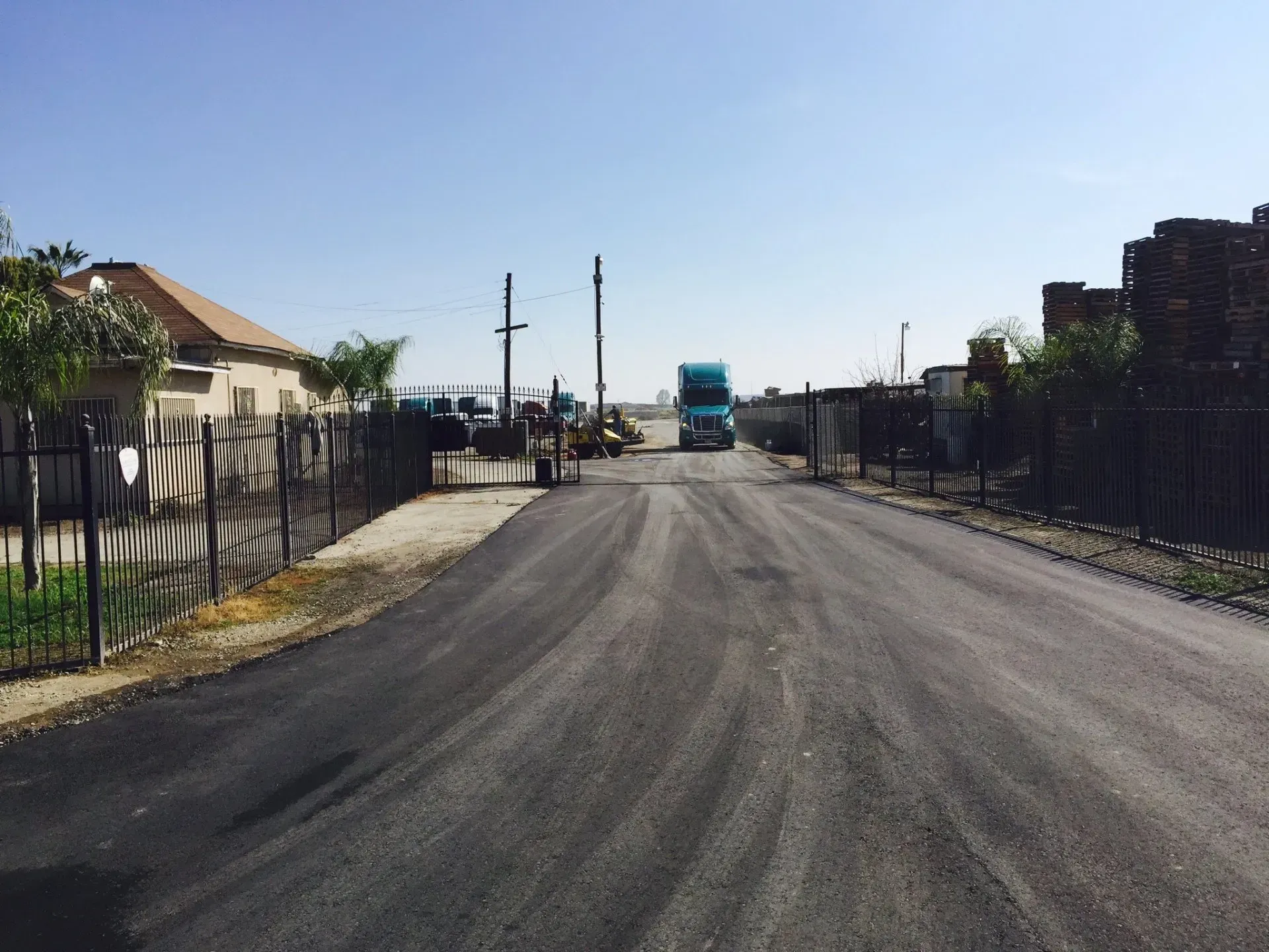 Asphalt paving service