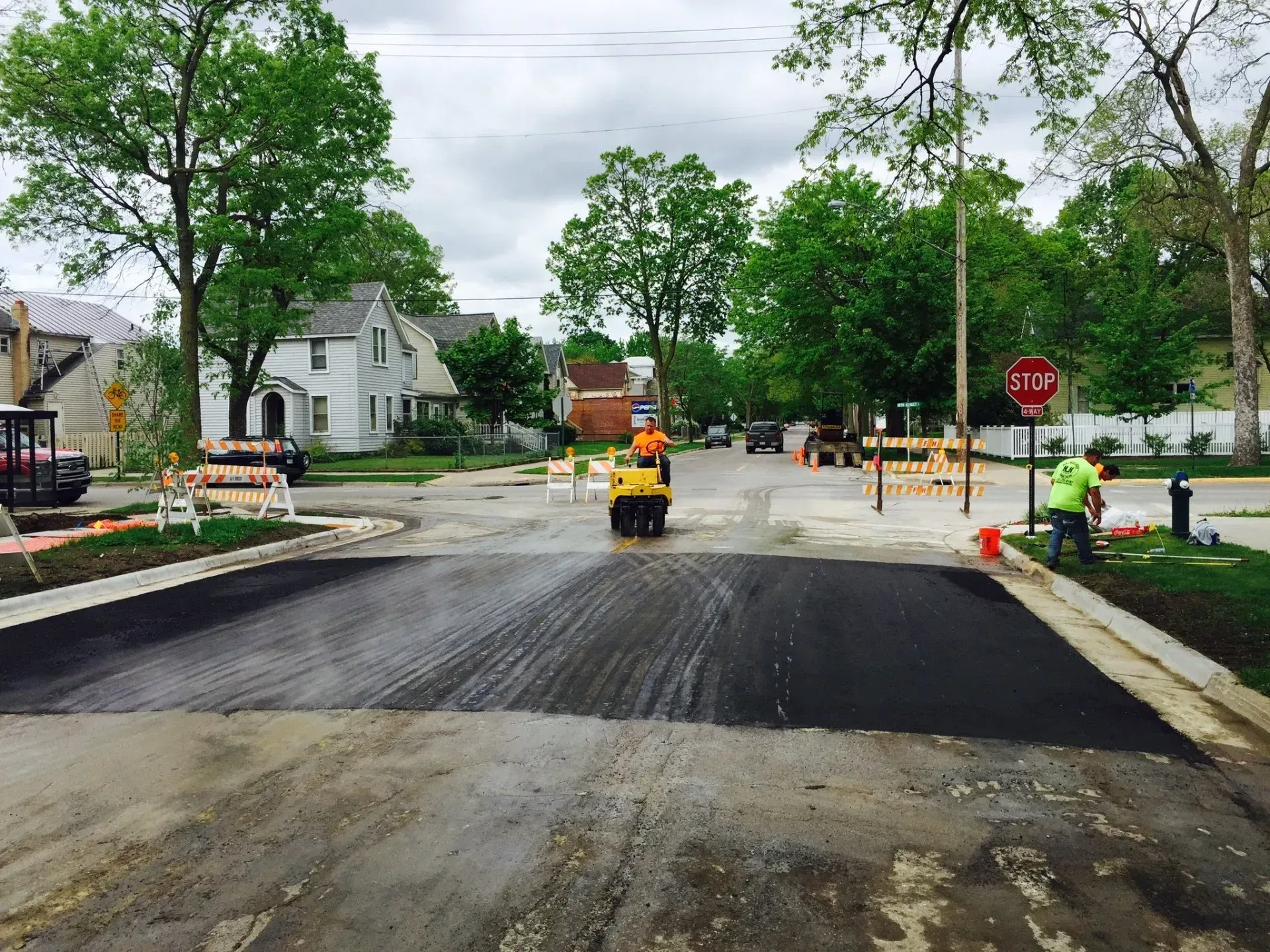 Asphalt paving service