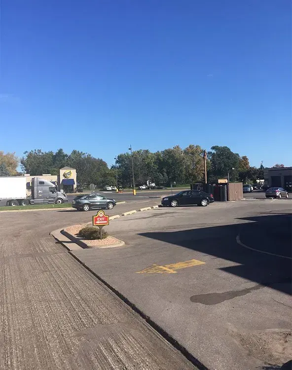 Asphalt paving service