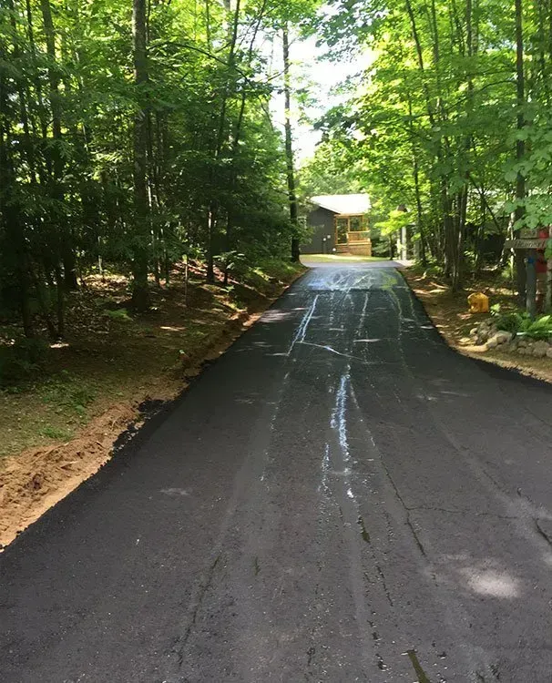 Asphalt paving service