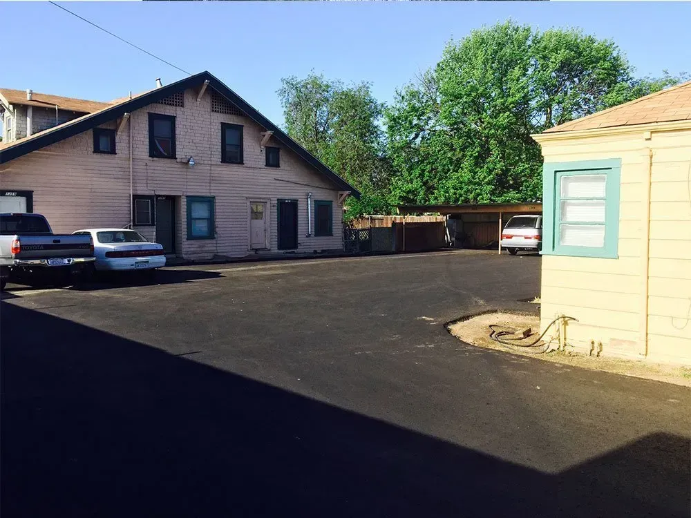 Asphalt paving service