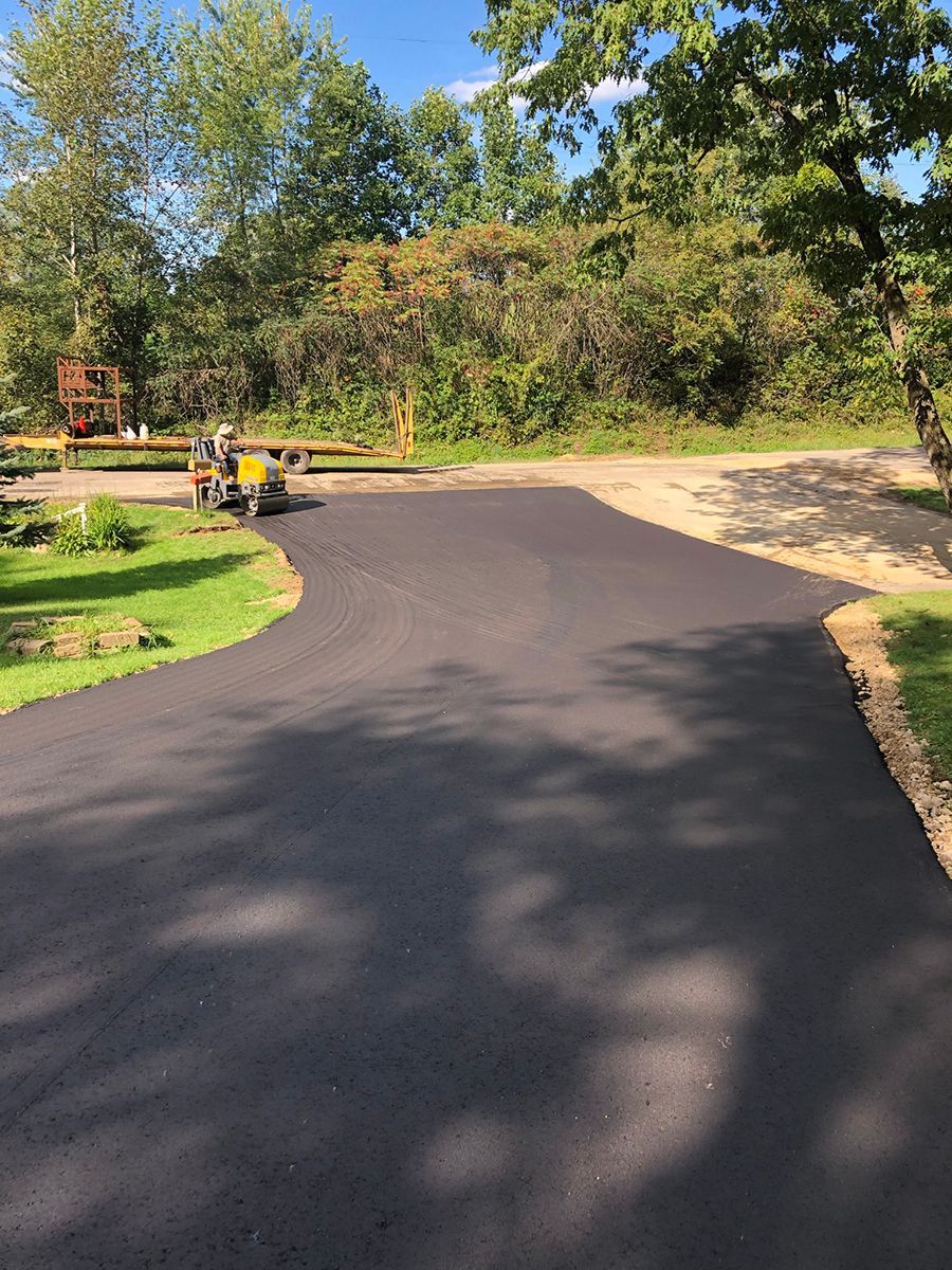 Asphalt paving service