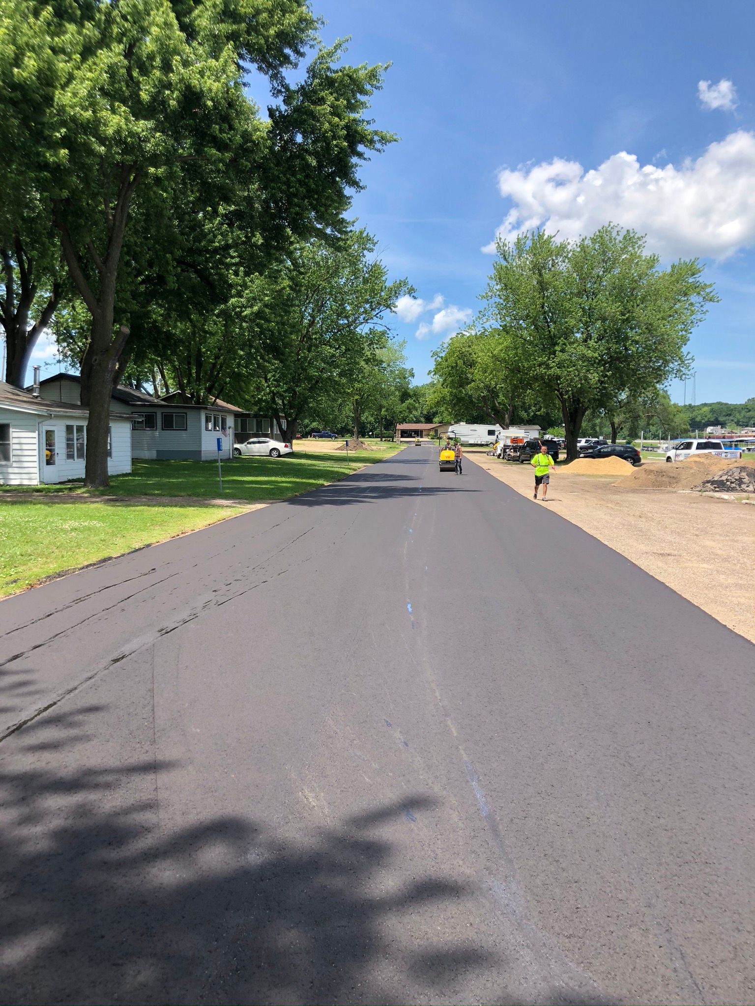 Asphalt paving service