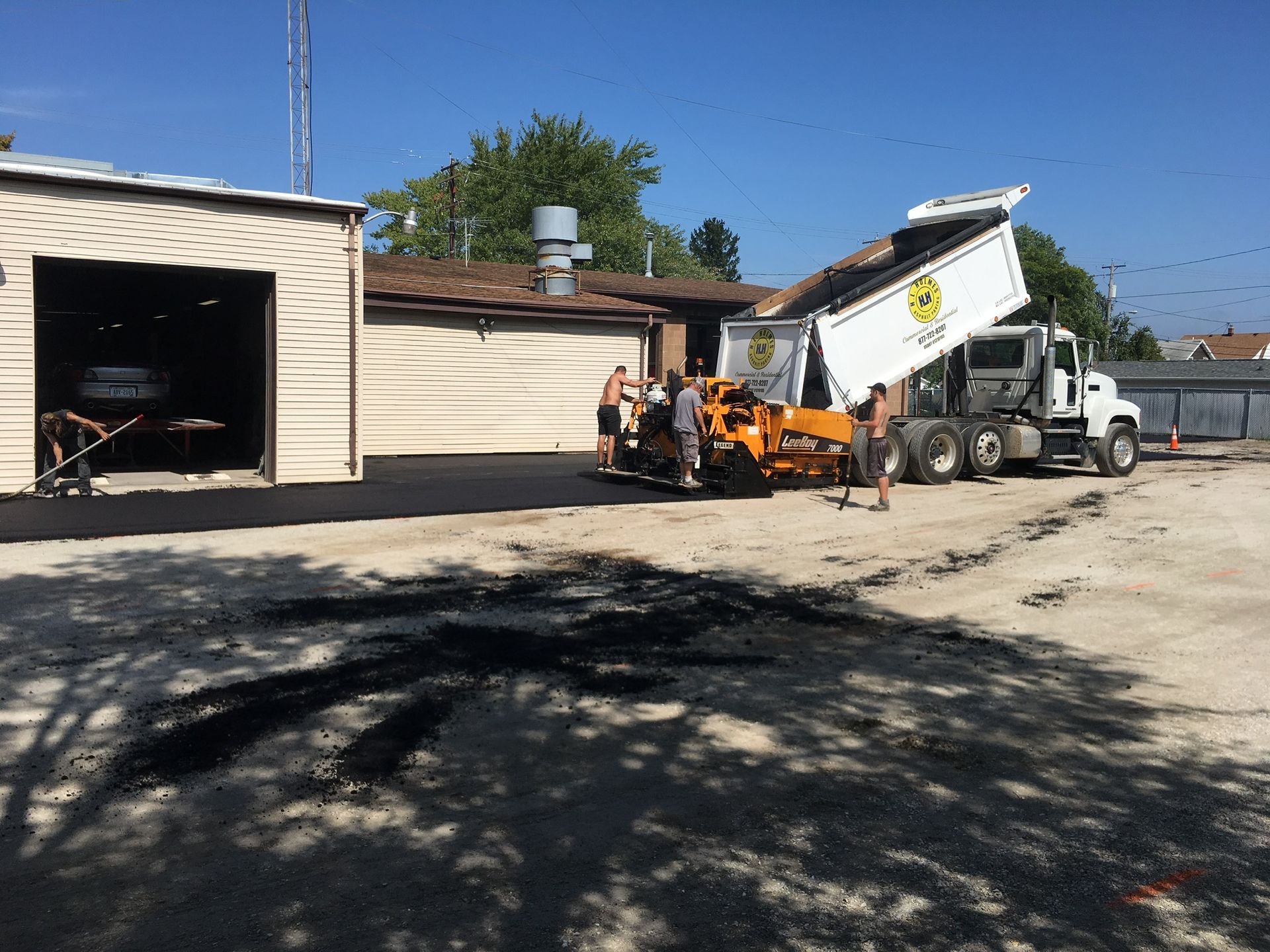 Asphalt paving service