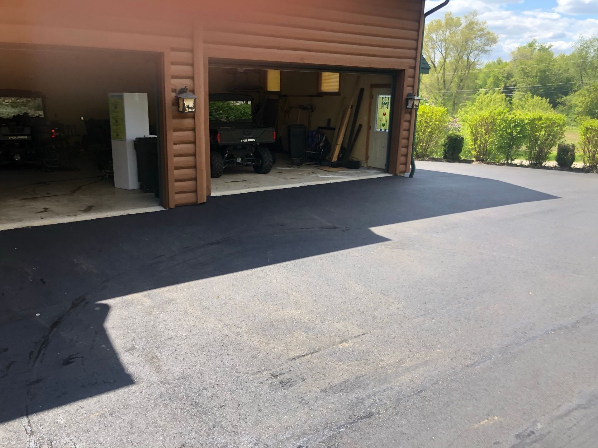 Asphalt paving service