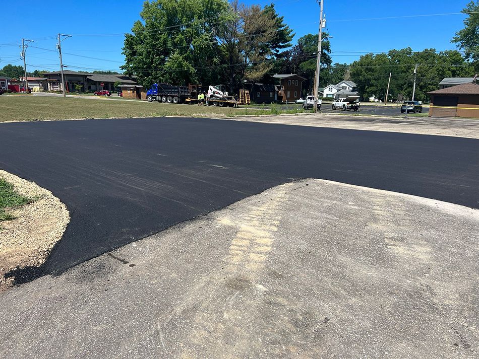 Asphalt paving service