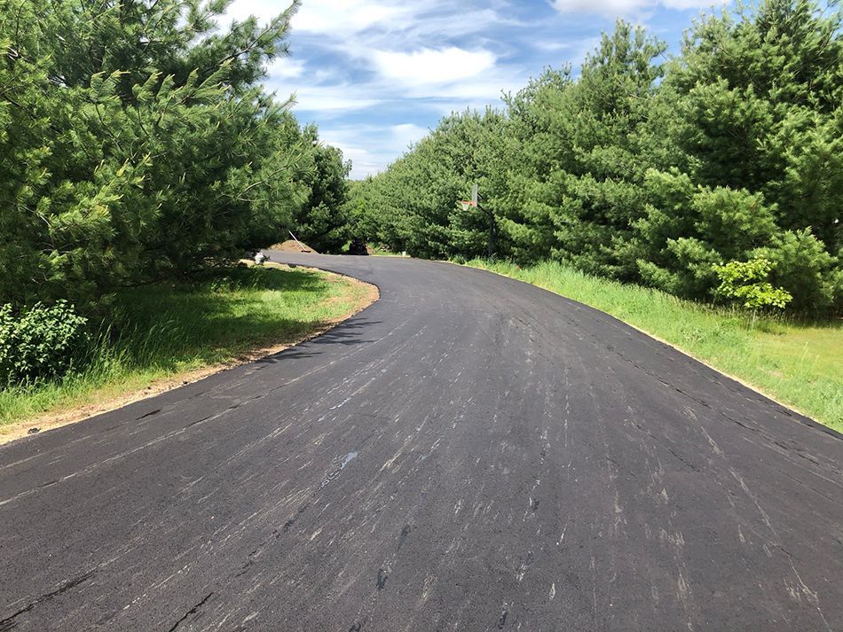 Asphalt paving service