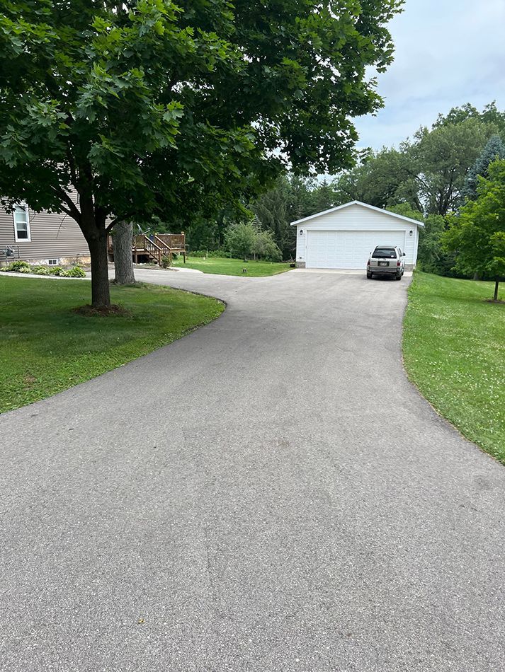 Asphalt paving service