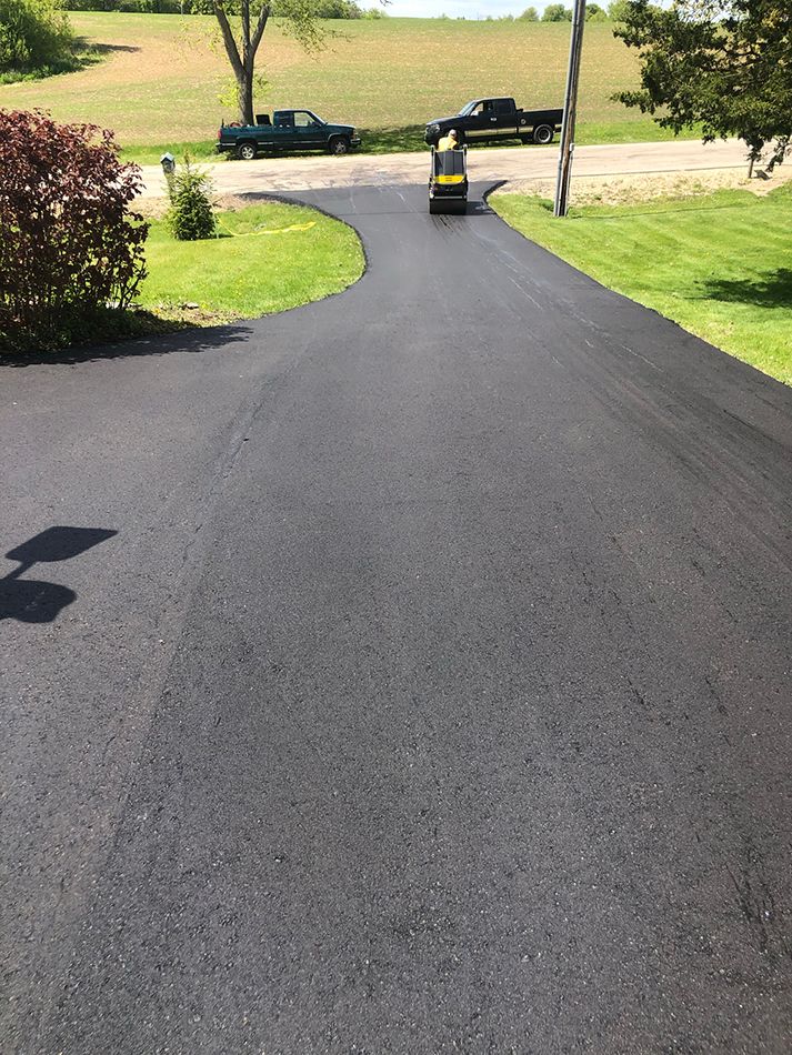 Asphalt paving service