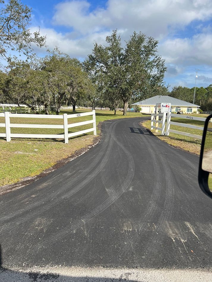 Asphalt paving service