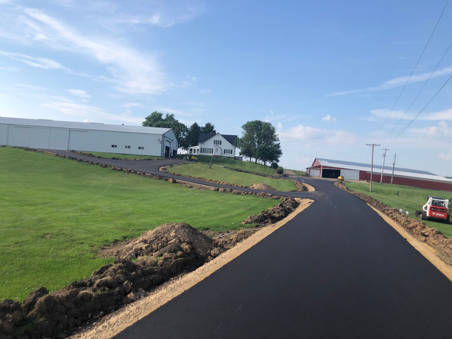 Asphalt paving service