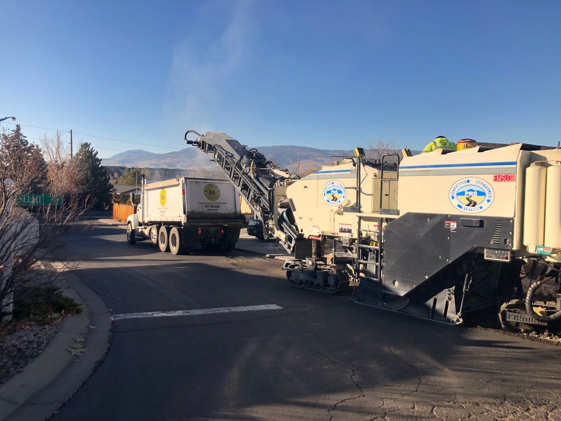 Asphalt paving service