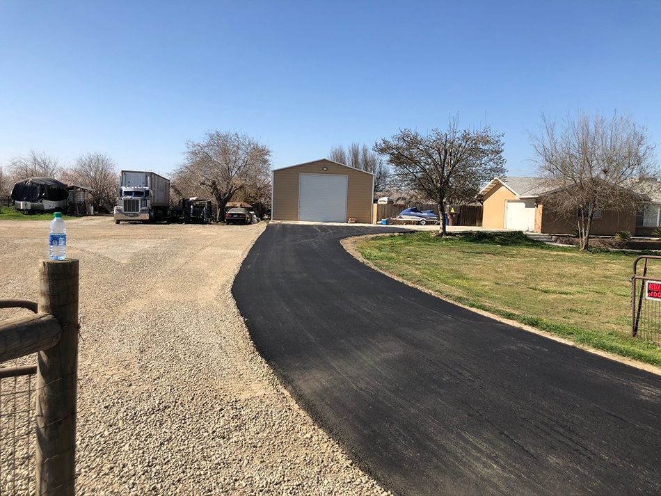 Asphalt paving service