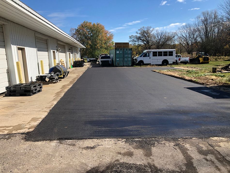 Asphalt paving service