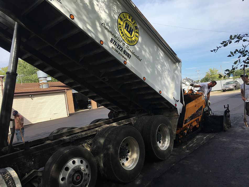 Asphalt paving service