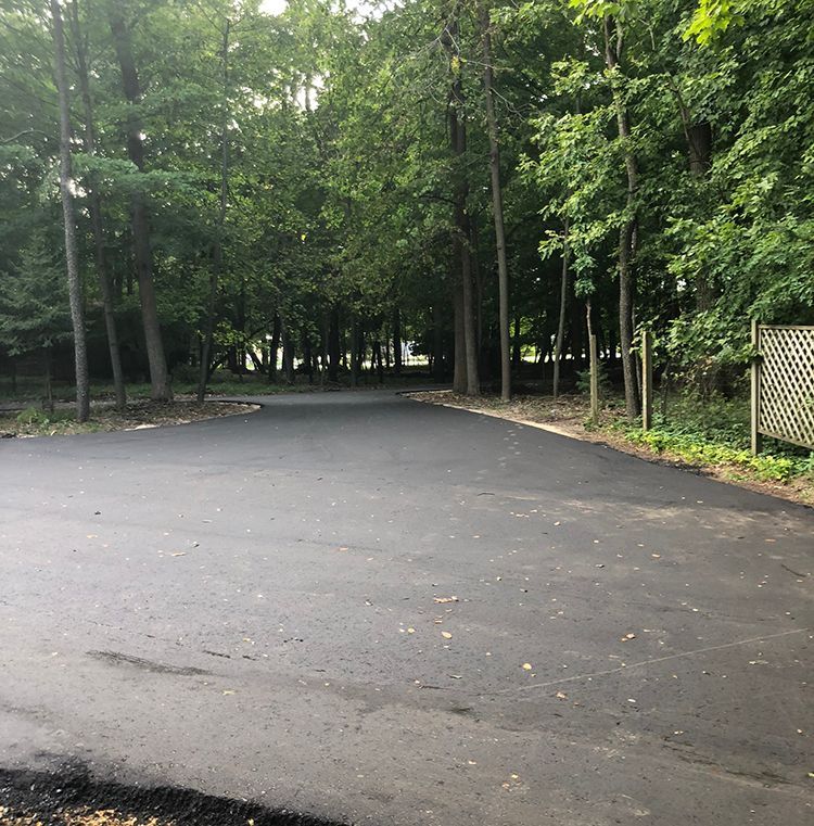 Asphalt paving service