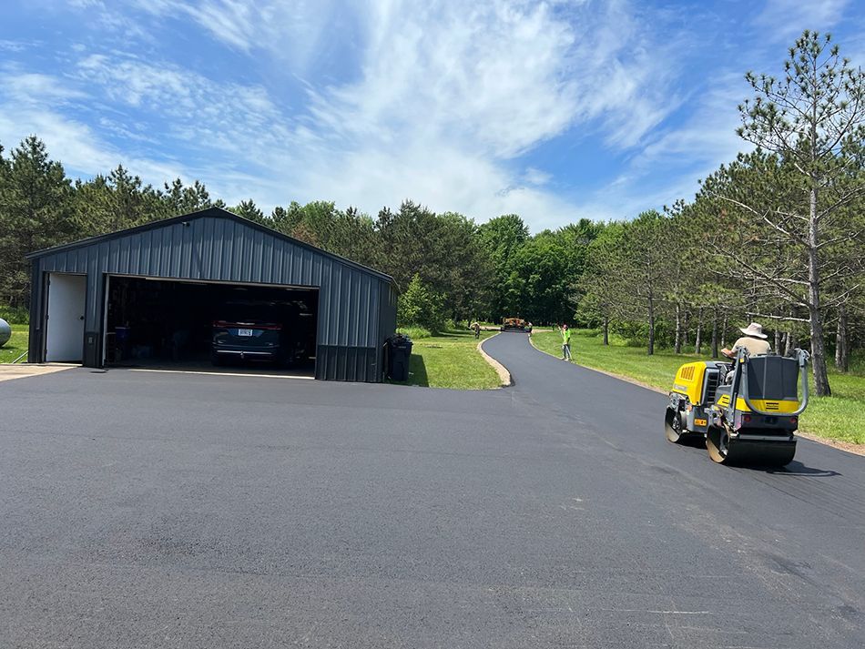 Asphalt paving service