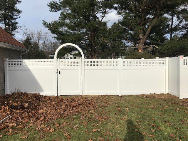 Vinyl Fencing