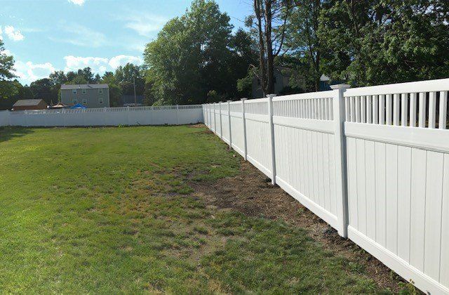 Vinyl Fencing
