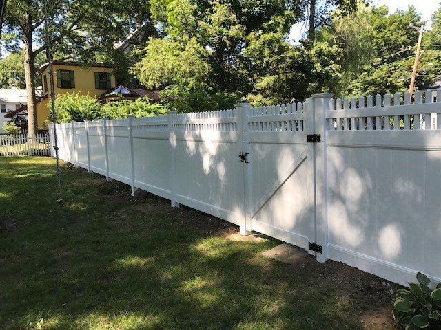 Vinyl Fencing