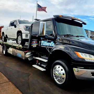 Tilford's Towing and Recovery LLC Automotive Repair tow truck
