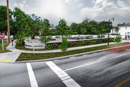 Commercial structure