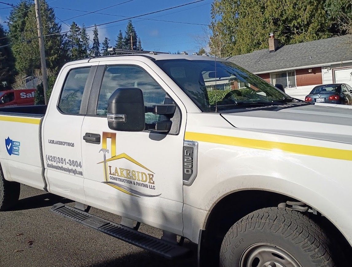 Lakeside Construction and Paving LLC